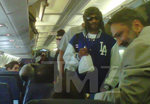 Snoop Dogg -- Wins $20K Bet, Still Flies Southwest